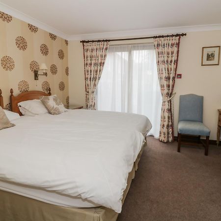 The Lodge Off High Street Hadleigh  外观 照片