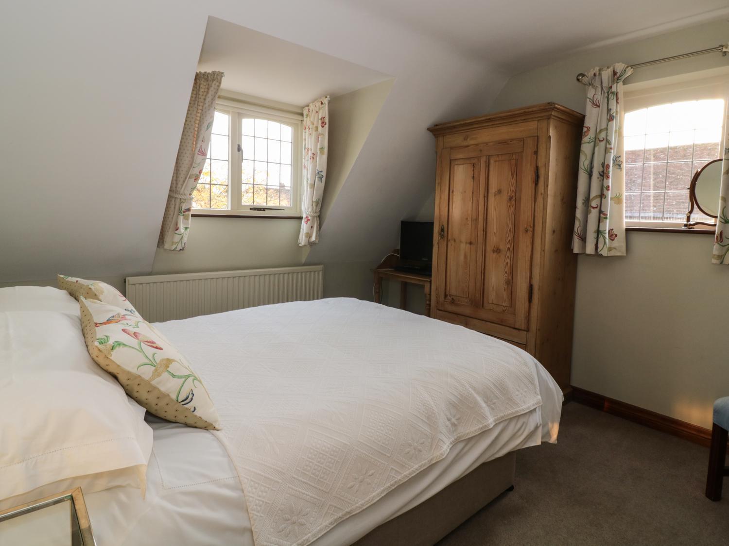 The Lodge Off High Street Hadleigh  外观 照片